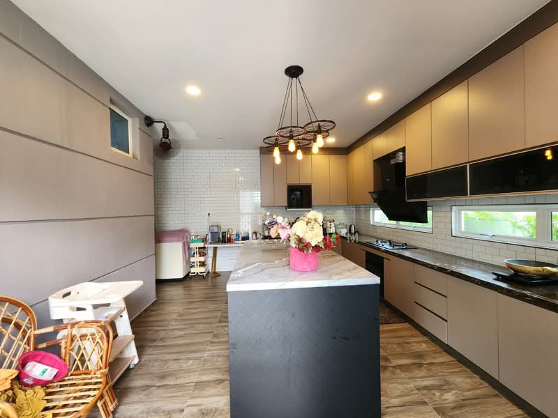 Cluster House for Sale in Skudai (Johor) - Alex Lim - Kitchen - PropertyGuru.com.my