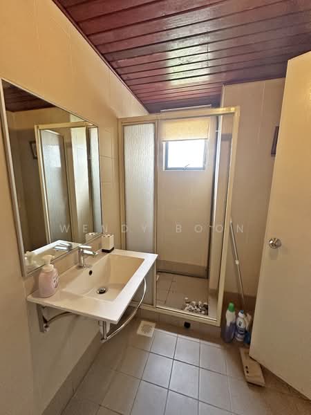 Condominium for Rent at Menara Bukit Ceylon - Wendy Boon - Bathroom - PropertyGuru.com.my