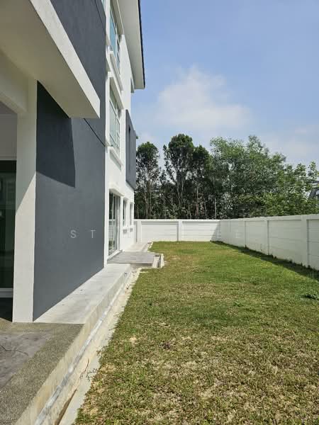 Semi-Detached House for Sale in Bandar Sungai Long (Selangor) - Stella Lee - Exterior - PropertyGuru.com.my