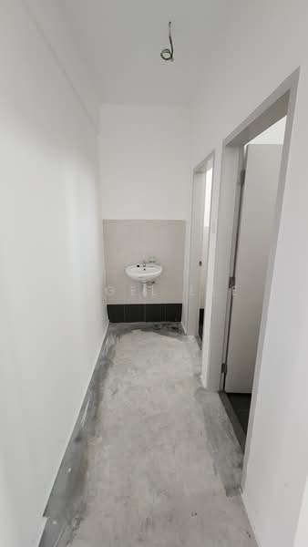 Terrace Factory for Rent in Skudai (Johor) - Angel Lee - Corridor - PropertyGuru.com.my