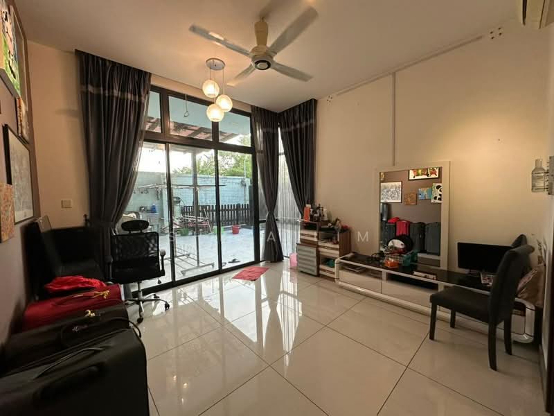 Semi-Detached House for Sale in Johor Bahru (Johor) - Shela Lim - Living Room - PropertyGuru.com.my