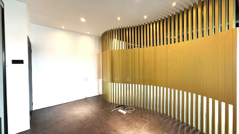 Office for Rent in KL Eco City (Kuala Lumpur) - Nisha . - Interior - PropertyGuru.com.my