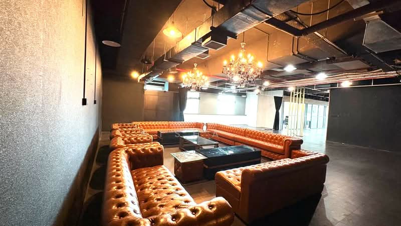 Office for Rent in KL Eco City (Kuala Lumpur) - Nisha . - Living Room - PropertyGuru.com.my