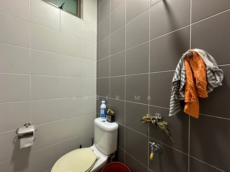 Cluster House for Sale in Taman Sutera Utama (Skudai) - Amber Ma - Bathroom - PropertyGuru.com.my