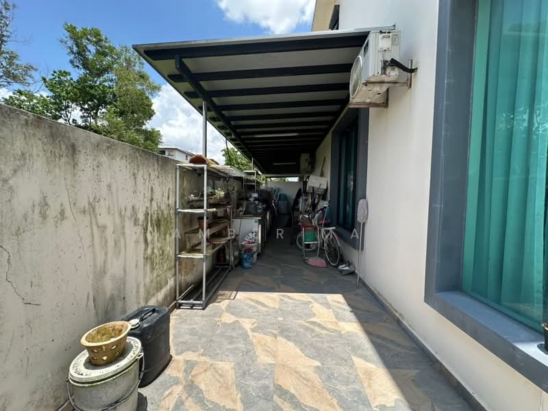 Cluster House for Sale in Taman Sutera Utama (Skudai) - Amber Ma - Exterior - PropertyGuru.com.my