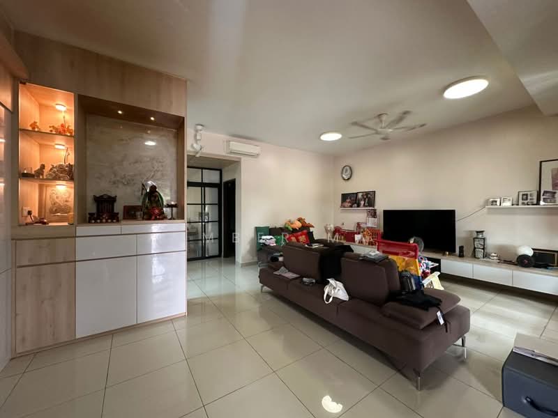 Cluster House for Sale in Taman Sutera Utama (Skudai) - Amber Ma - Living Room - PropertyGuru.com.my