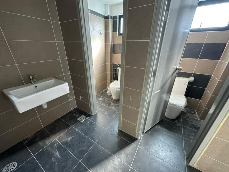 Shop / Office for Rent in Kempas (Johor Bahru) - Shela Lim - Bathroom - PropertyGuru.com.my