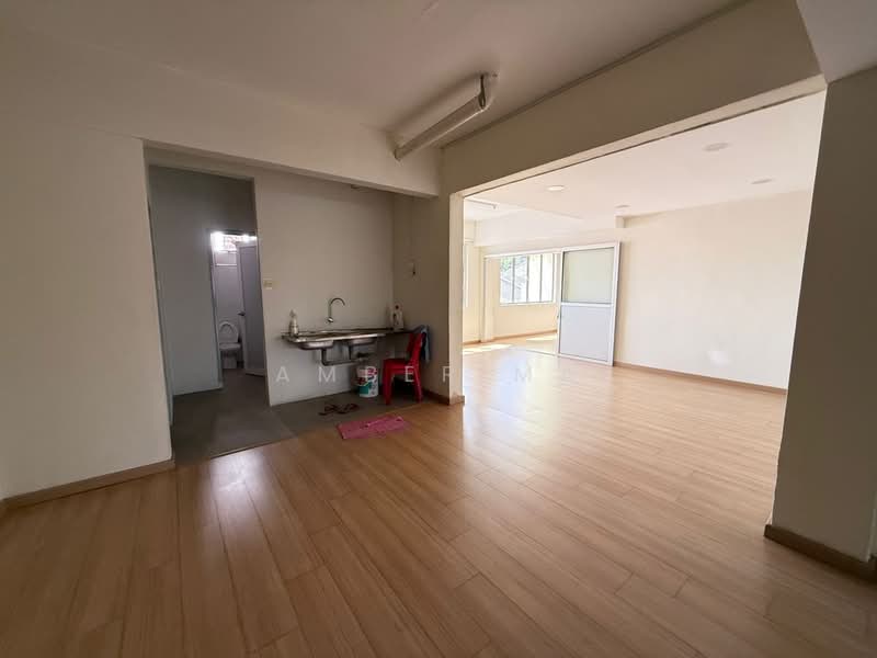 Shop / Office for Sale in Taman Perling (Perling) - Amber Ma - Interior - PropertyGuru.com.my