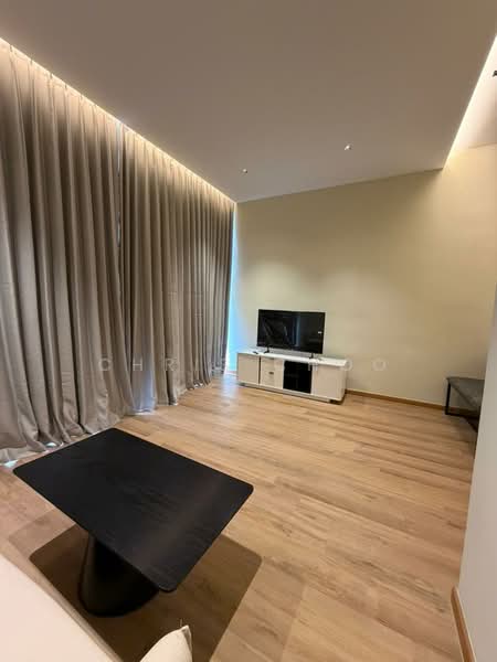 Servis Apartment untuk Disewa di Armani Raja Uda - Chris Choo - Living Room - PropertyGuru.com.my