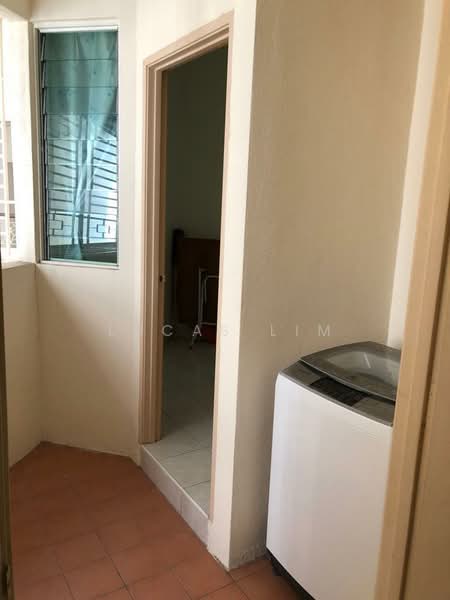 Regency Heights Condo untuk Untuk Disewa - RM 1,700 /bulan, Mac 2026 - Balcony - PropertyGuru.com.my