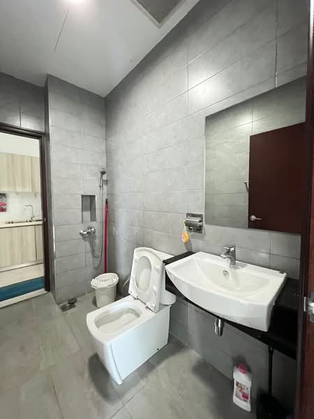 Paragon Suites @ CIQ untuk Untuk Disewa - RM 3,400 /bulan, Mac 2026 - Bathroom - PropertyGuru.com.my