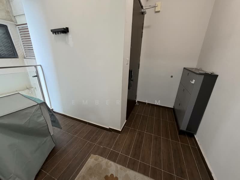 Condominium for Rent at Royal Strand @ Country Garden Danga Bay - Ember Lim - Entrance - PropertyGuru.com.my