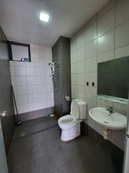 Casa Green untuk Untuk Disewa - RM 1,700 /bulan, Mac 2026 - Bathroom - PropertyGuru.com.my
