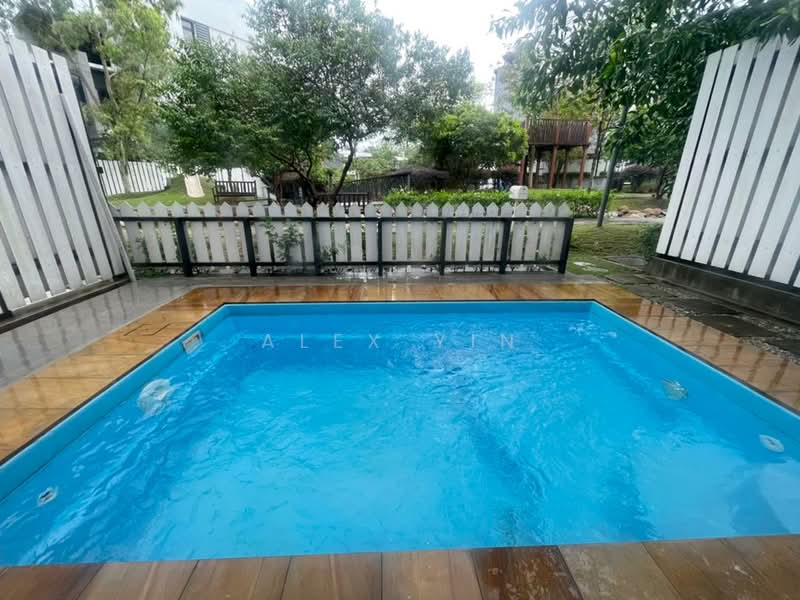 Fields of Gold Rawang untuk Untuk Disewa - RM 5,000 /bulan, Mac 2026 - Pool - PropertyGuru.com.my