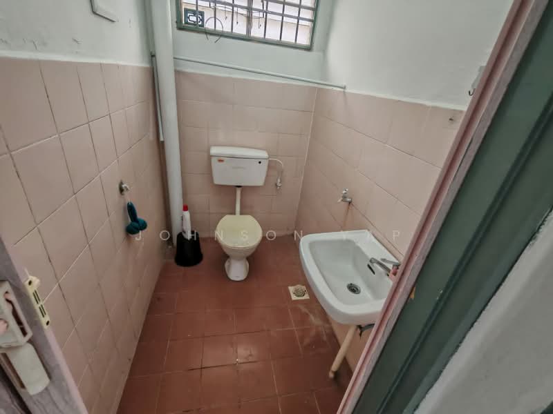 Taman Kota Masai untuk Untuk Dijual - RM 308,000, Mac 2026 - Bathroom - PropertyGuru.com.my