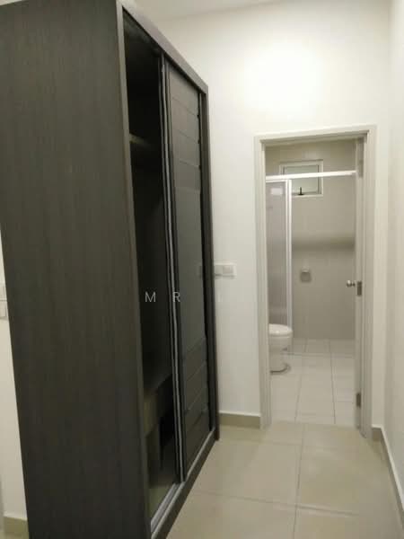 Meridin Bayvue Serviced Apartment untuk Untuk Disewa - RM 2,200 /bulan, Mac 2026 - Corridor - PropertyGuru.com.my