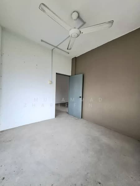Taman Dahlia (Bandar Baru Salak Tinggi) untuk Untuk Dijual - RM 145,000, Mac 2026 - Interior - PropertyGuru.com.my