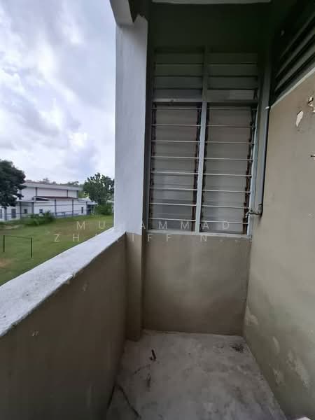 Taman Dahlia (Bandar Baru Salak Tinggi) untuk Untuk Dijual - RM 145,000, Mac 2026 - Balcony - PropertyGuru.com.my