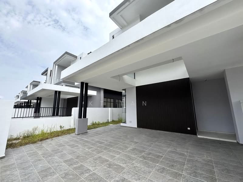 Cluster House for Sale in Austin Crest (Johor Bahru) - KT Tan - Exterior - PropertyGuru.com.my