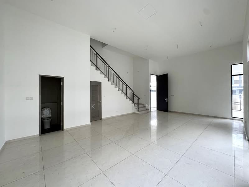 Cluster House for Sale in Austin Crest (Johor Bahru) - KT Tan - Living Room - PropertyGuru.com.my