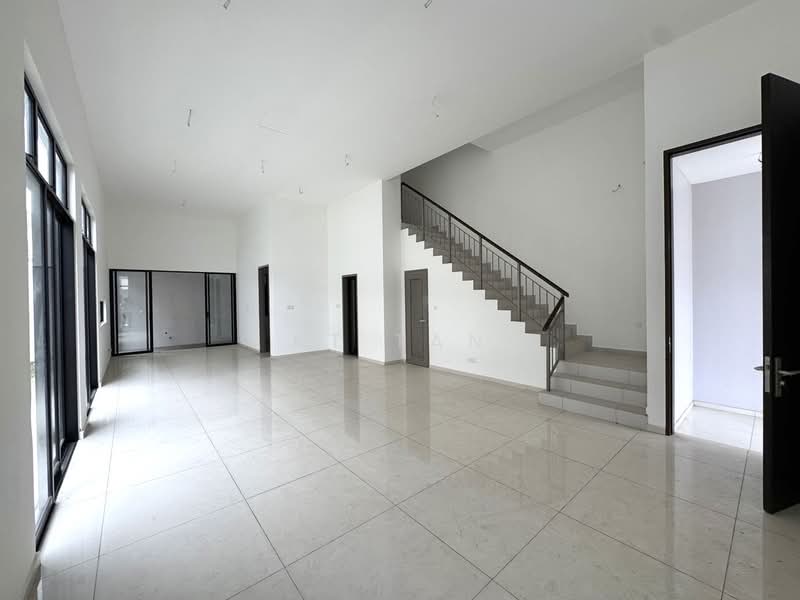 Cluster House for Sale in Austin Crest (Johor Bahru) - KT Tan - Living Room - PropertyGuru.com.my