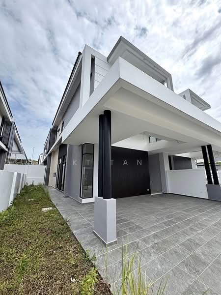 Rumah Kluster untuk Dijual di Austin Crest (Johor Bahru) - KT Tan - Exterior - PropertyGuru.com.my