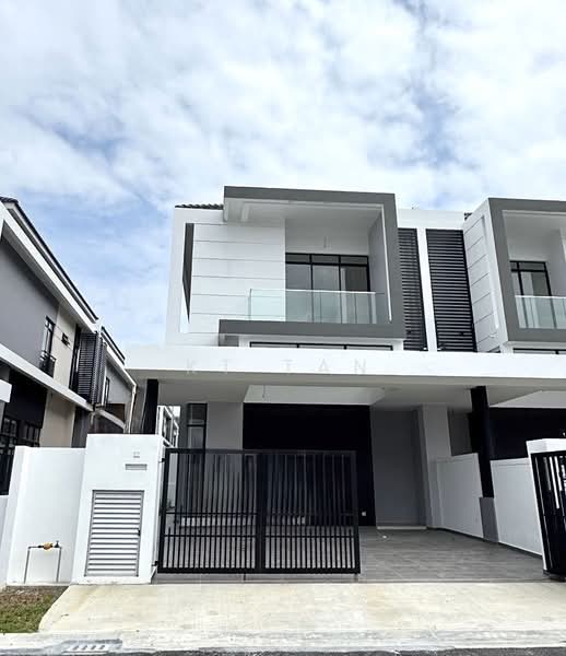 Rumah Kluster untuk Dijual di Austin Crest (Johor Bahru) - KT Tan - Exterior - PropertyGuru.com.my