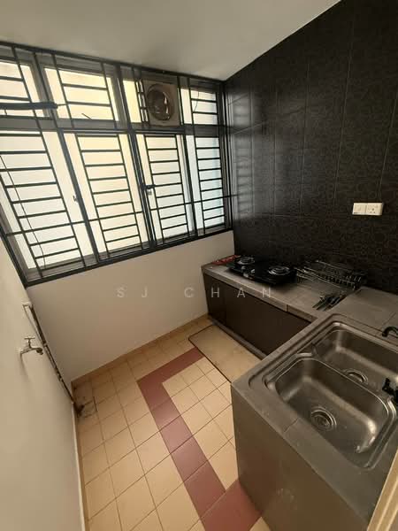 Apartment for Rent at Kipark Apartment - SJ CHAN - PropertyGuru.com.my