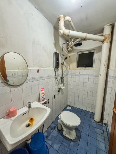 Pangsapuri Indah Mas untuk Untuk Dijual - RM 250,000, Mac 2026 - Bathroom - PropertyGuru.com.my