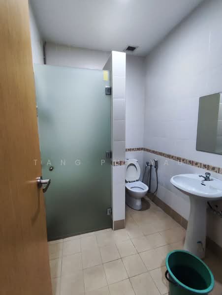 3-storey Terraced House for Sale in Taman Impian Indah (Bukit Jalil) - Lydia Tang - Bathroom - PropertyGuru.com.my