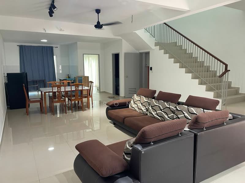 Illari, Gamuda Gardens @ Rawang untuk Untuk Disewa - RM 3,000 /bulan, Mac 2026 - Living Room - PropertyGuru.com.my