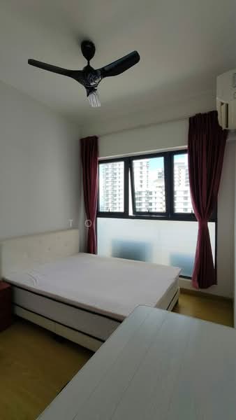 Condominium for Rent at Amberside @ Country Garden Danga Bay - Tok CJ - Bedroom - PropertyGuru.com.my