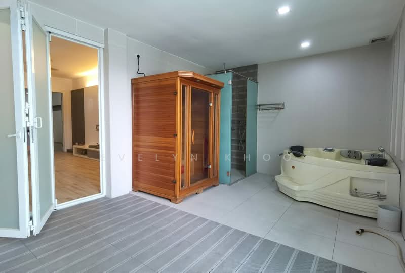 2.5-storey Terraced House for Sale in Taman Sri Hijau (Rawang) - Evelyn Khoo - Bathroom - PropertyGuru.com.my