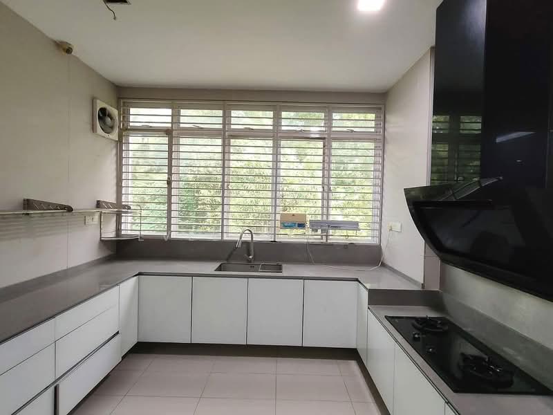 2.5-storey Terraced House for Sale in Taman Sri Hijau (Rawang) - Evelyn Khoo - Kitchen - PropertyGuru.com.my