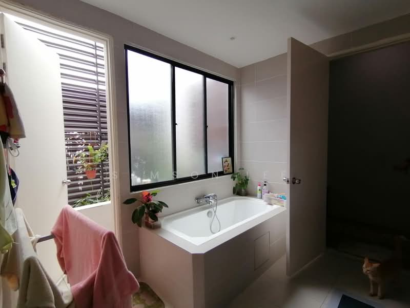 Semi-Detached House for Sale in Rawang (Selangor) - Samson Lee - Bathroom - PropertyGuru.com.my
