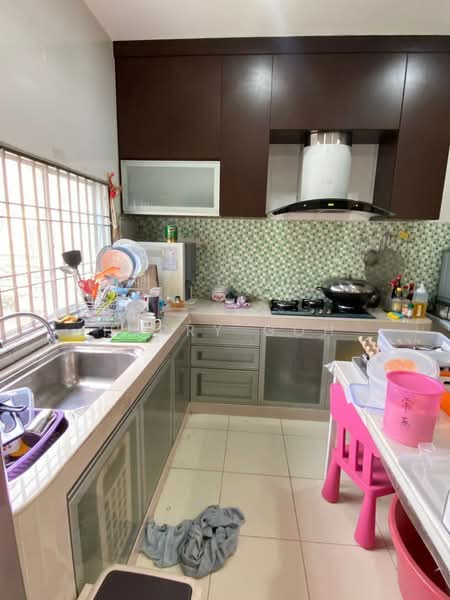 Seri Austin - Terrace Homes untuk Untuk Dijual - RM 880,000, Mac 2026 - Kitchen - PropertyGuru.com.my