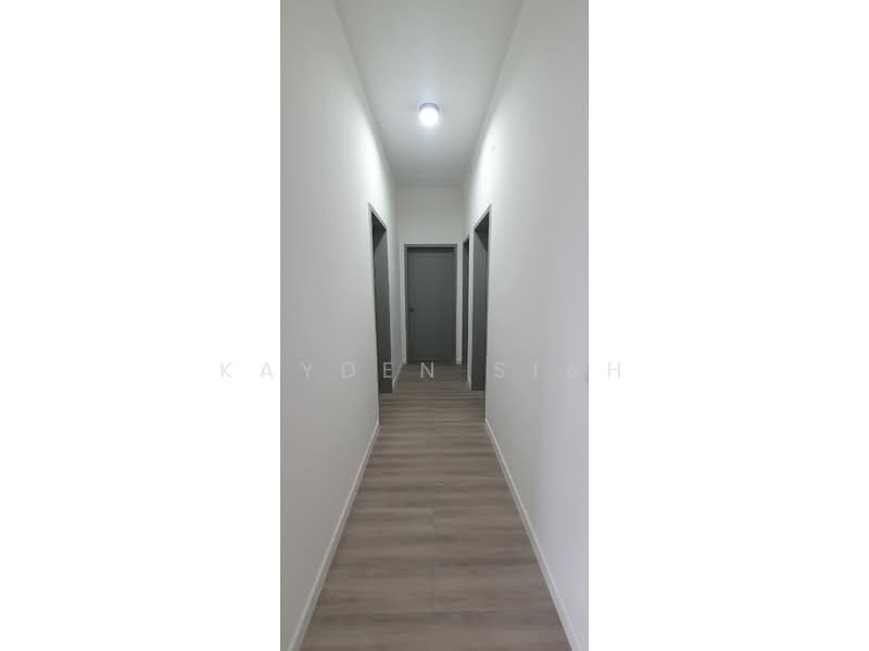 Kondominium untuk Disewa di Lakefront Residence - Kayden Siah - Corridor - PropertyGuru.com.my
