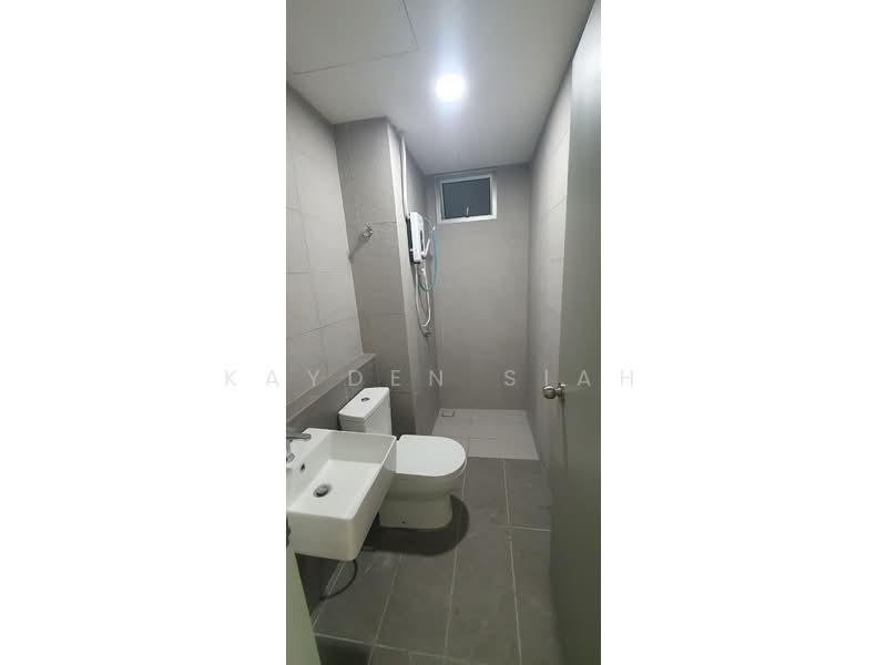 Kondominium untuk Disewa di Lakefront Residence - Kayden Siah - Bathroom - PropertyGuru.com.my