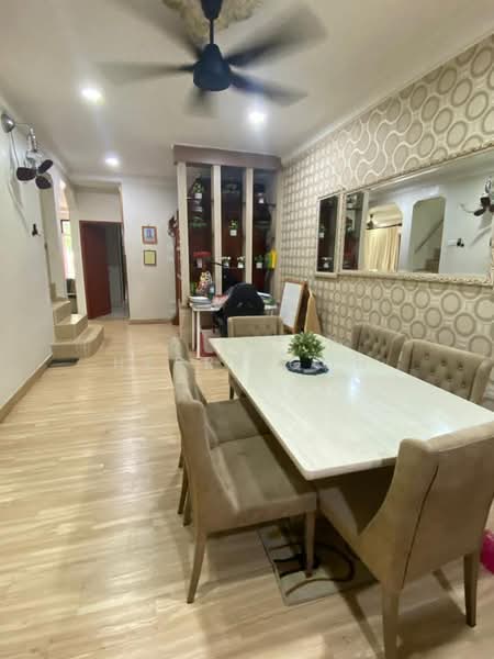 1.5-storey Terraced House for Sale in Taman Pelangi Indah (Ulu Tiram) - Herry Goh - Dining Room - PropertyGuru.com.my