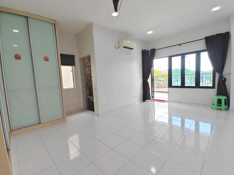 2-storey Terraced House for Rent in Setia Tropika (Johor Bahru) - Mr Lu - Living Room - PropertyGuru.com.my