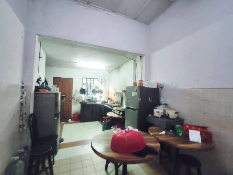 1-storey Terraced House for Sale in Bukit Indah (Iskandar Puteri (Nusajaya)) - Jason Chua - Kitchen - PropertyGuru.com.my