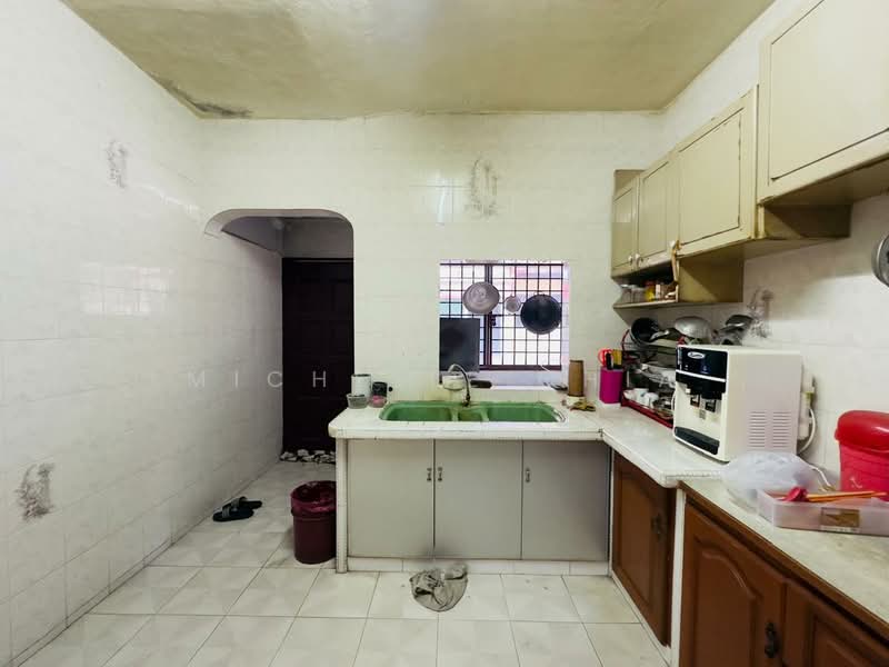 2-storey Terraced House for Sale in Taman Mutiara (Bukit Mertajam) - Michelle Chia - Kitchen - PropertyGuru.com.my