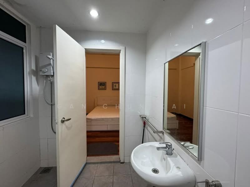 Condominium for Rent at BayStar Condominium - Gan Chun Kai - Bathroom - PropertyGuru.com.my