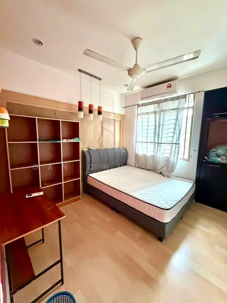 Desa Airmas Flat untuk Untuk Disewa - RM 1,800 /bulan, Mac 2026 - Bedroom - PropertyGuru.com.my