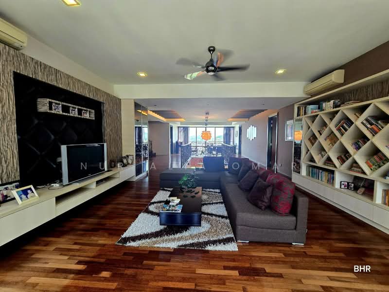 Bungalow for Sale in Shah Alam (Selangor) - Nur Alia Omar - Living Room - PropertyGuru.com.my