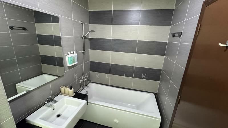 Condominium for Rent at KSL D'Esplanade Residence - Karl Lim - Bathroom - PropertyGuru.com.my