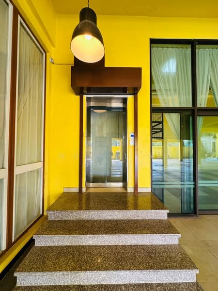 Bungalow for Sale in Seri Kembangan (Selangor) - Nur Alia Omar - Entrance - PropertyGuru.com.my