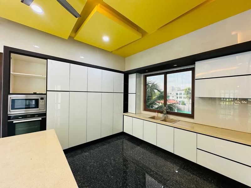 Bungalow for Sale in Seri Kembangan (Selangor) - Nur Alia Omar - Kitchen - PropertyGuru.com.my