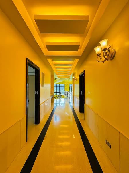 Bungalow for Sale in Seri Kembangan (Selangor) - Nur Alia Omar - Corridor - PropertyGuru.com.my