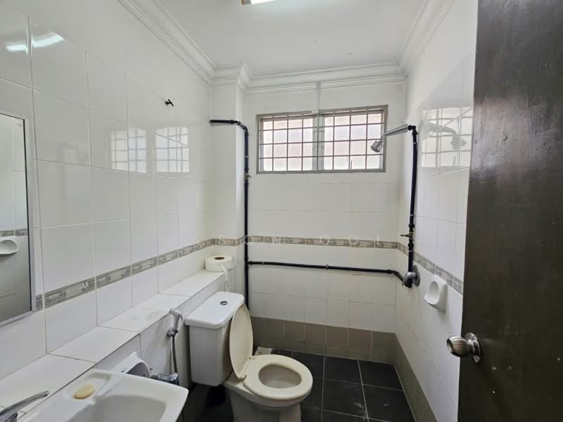 Rumah Teres 2 Tingkat untuk Dijual di Putra Heights (Subang Jaya) - Jason Ooi - Bathroom - PropertyGuru.com.my